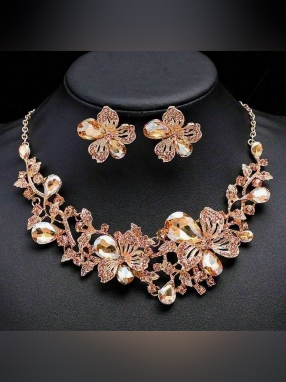 NEW Beautiful Rose Gold Champagne Crystal Statement Necklace & Earrings Set